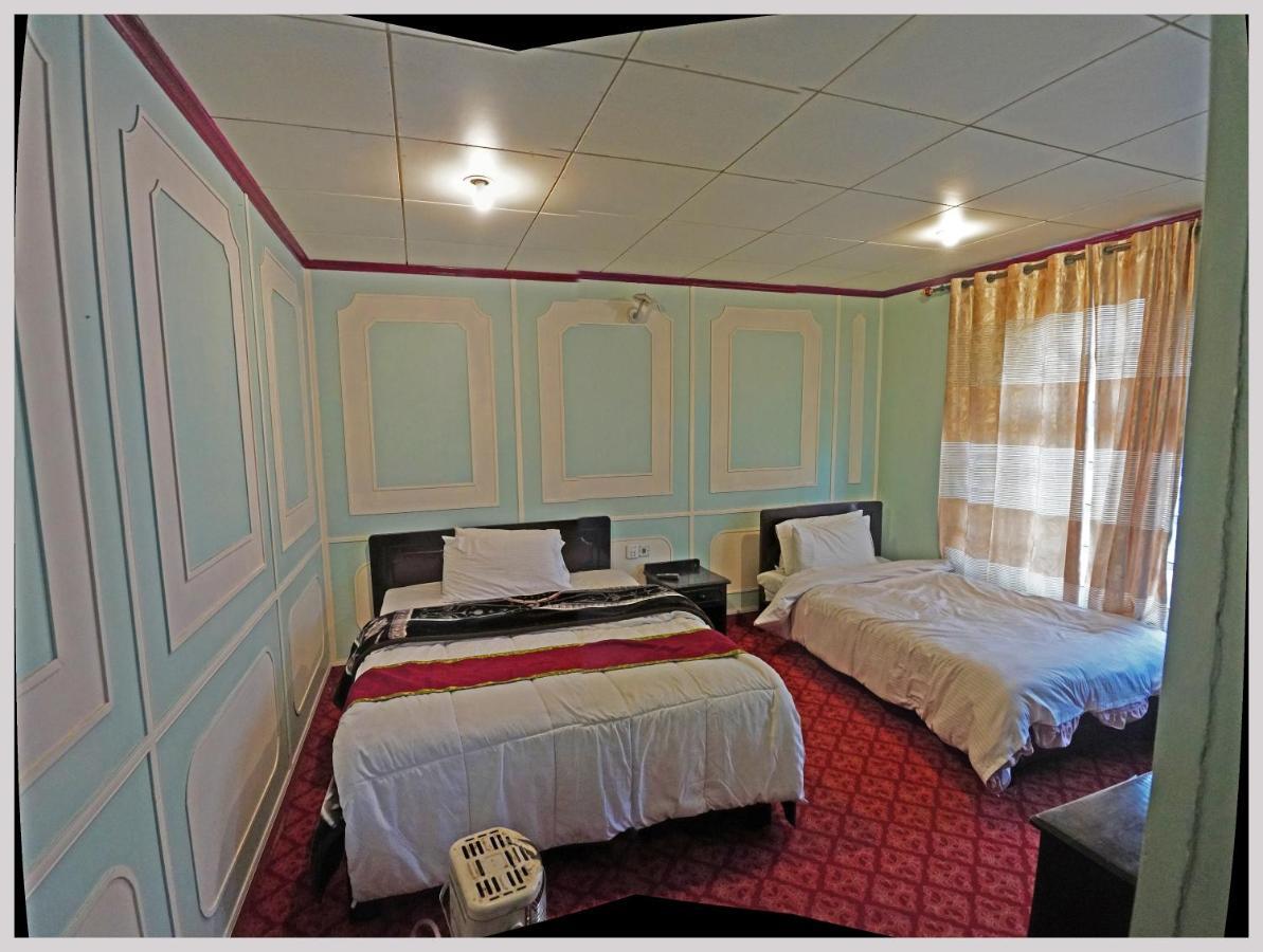 Hotel Dewanekhas 锡卡都 外观 照片