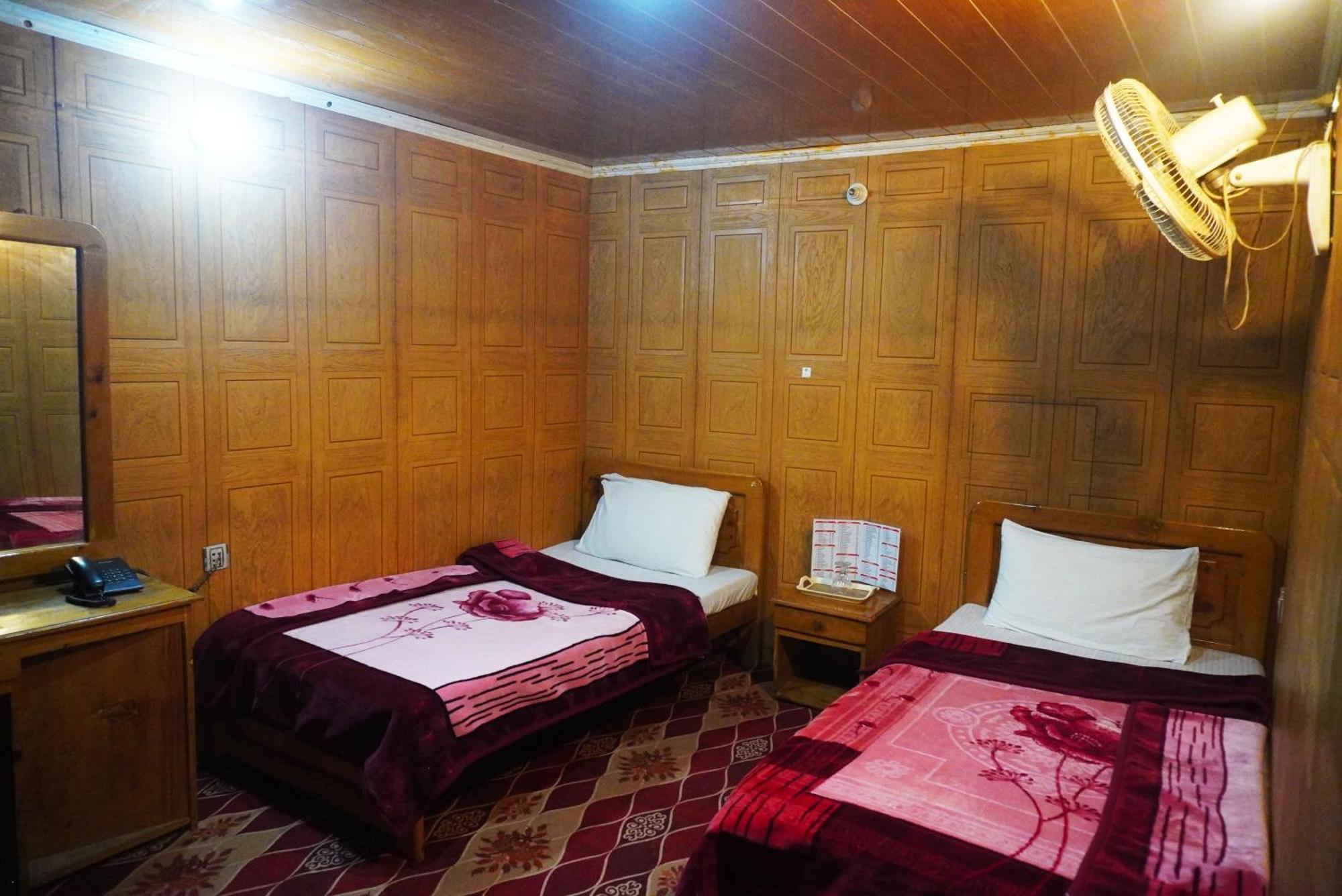Hotel Dewanekhas 锡卡都 外观 照片
