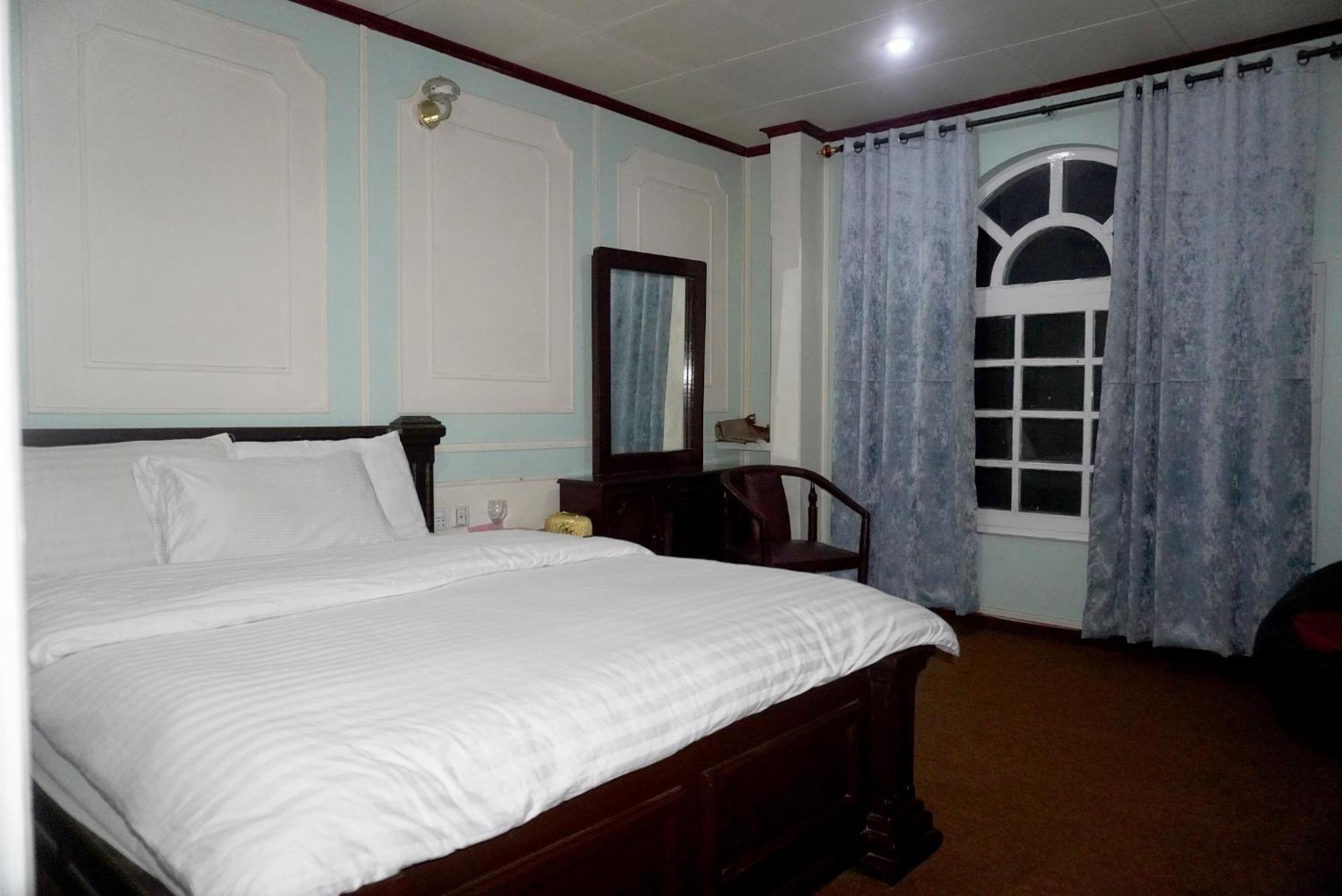 Hotel Dewanekhas 锡卡都 外观 照片