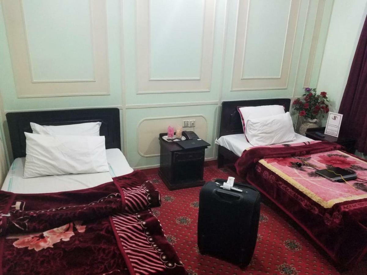 Hotel Dewanekhas 锡卡都 外观 照片