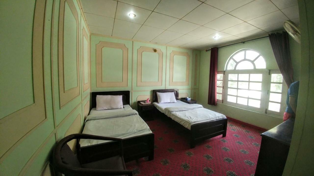 Hotel Dewanekhas 锡卡都 外观 照片